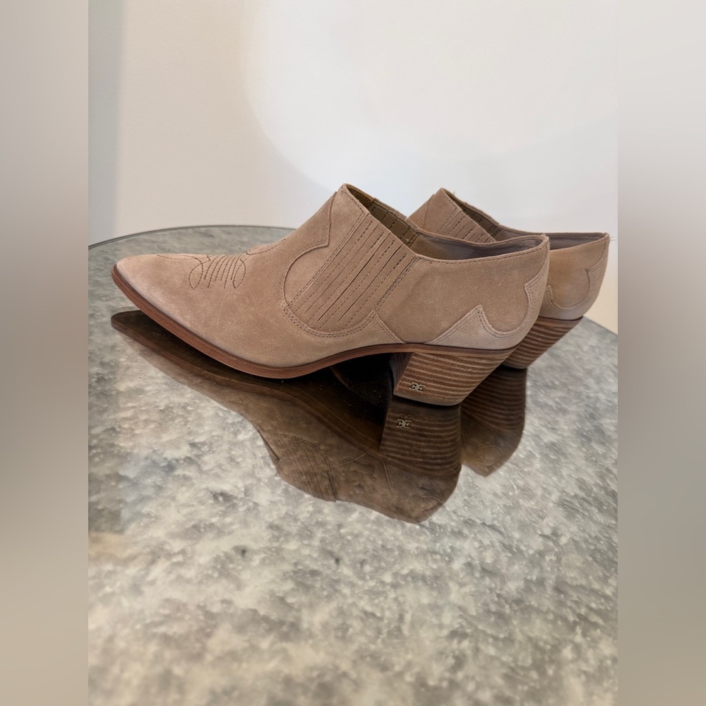 Sam Edelman Beige Suede Ankle Boots Size 11 - Picture 2 of 12